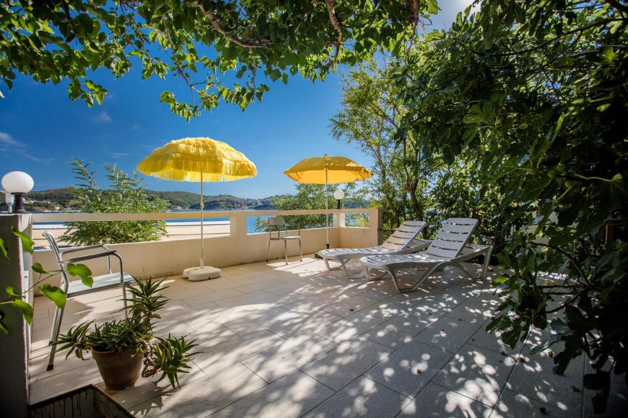 Apartamento House Subic Supetarska Draga Exterior foto