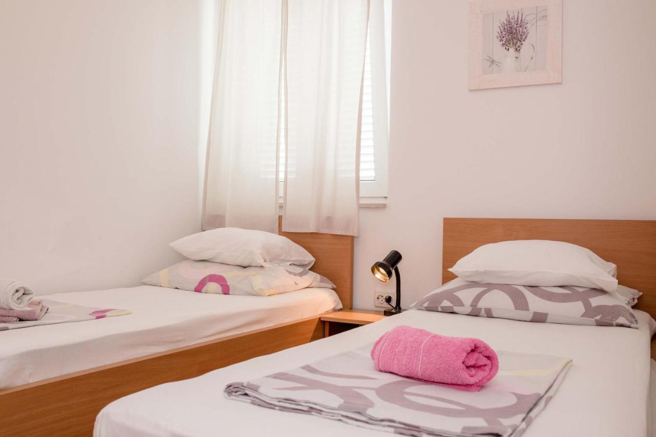 Apartamento House Subic Supetarska Draga Exterior foto
